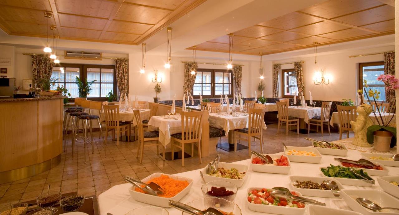 Pension Angelo Corvara In Badia Εξωτερικό φωτογραφία